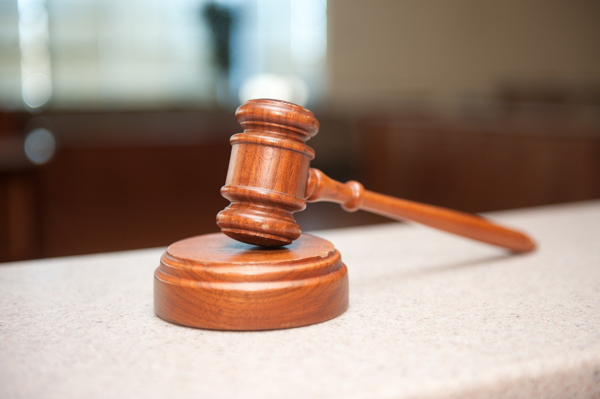 law-4617873_1920.jpg